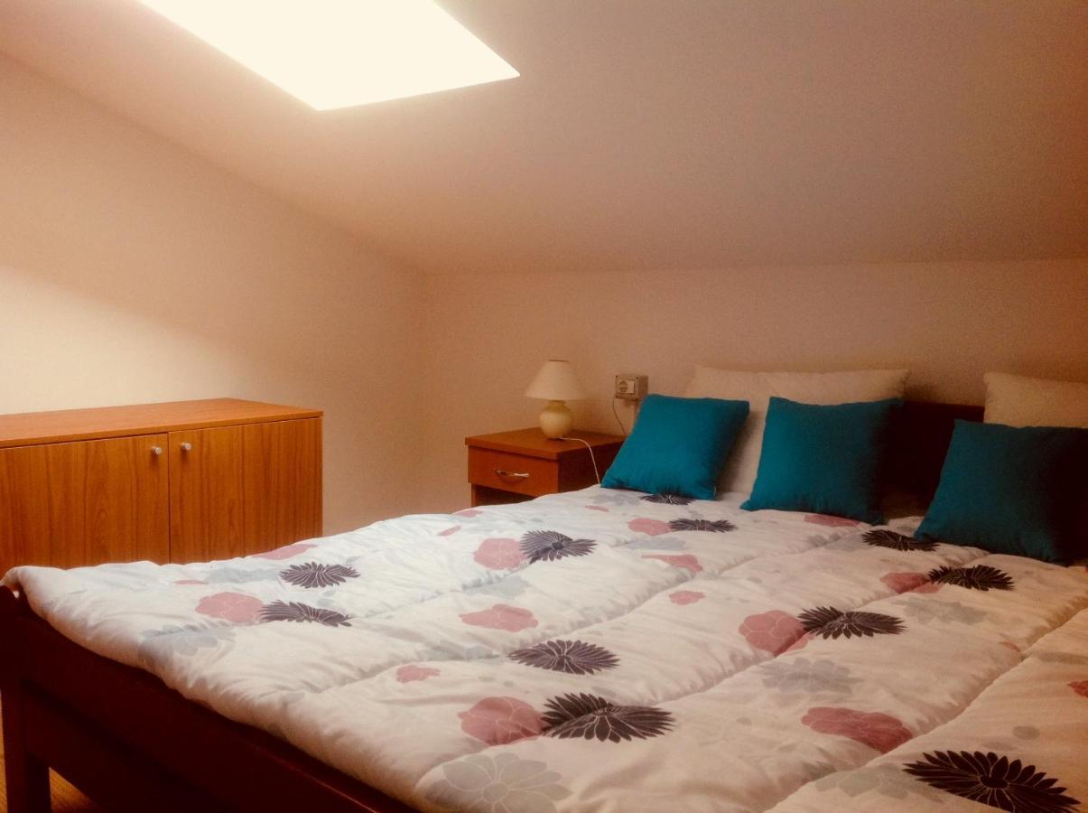 Apartman Milena Pola Esterno foto