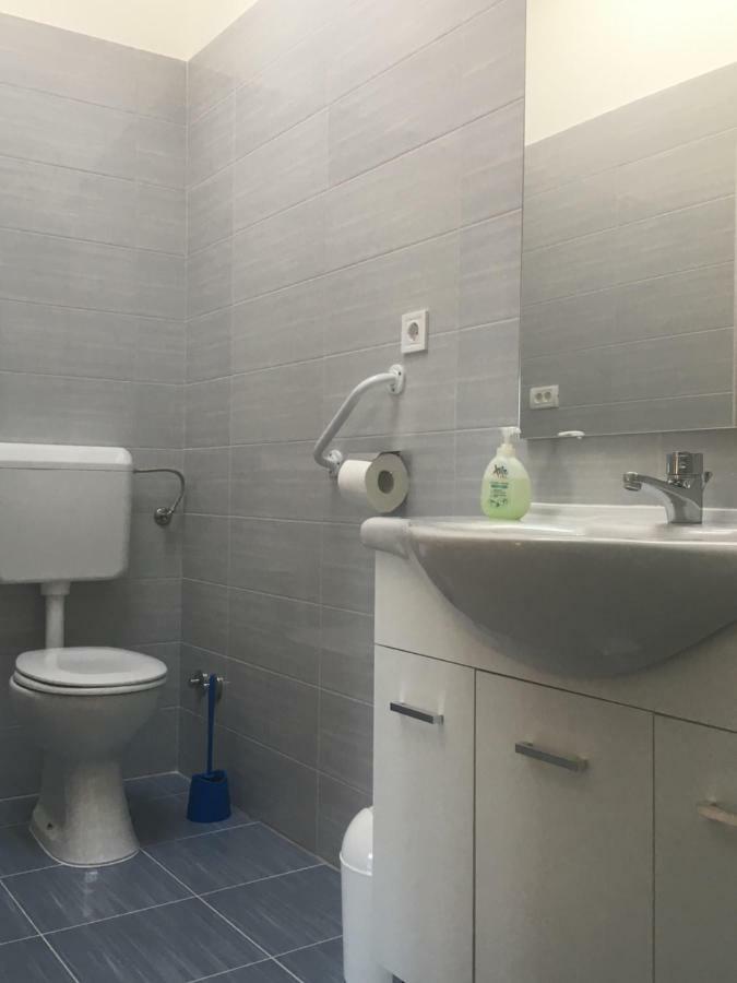Apartman Milena Pola Esterno foto